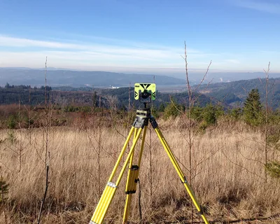 Click to enlarge image Surveying-washington.jpg